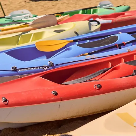 Flat With A Lovely Poolside Garden With Bbq דירה *