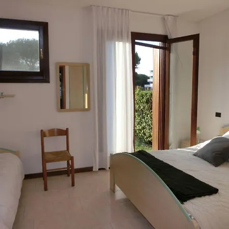 Cozy Poolside Garden Flat In A Peaceful Appartement Bibione